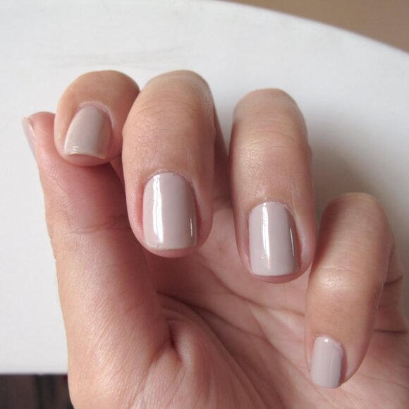 Essie ENCORE #393 -- DISCONTINUED - RARE - HARD TO FIND - Picture 4 of 4